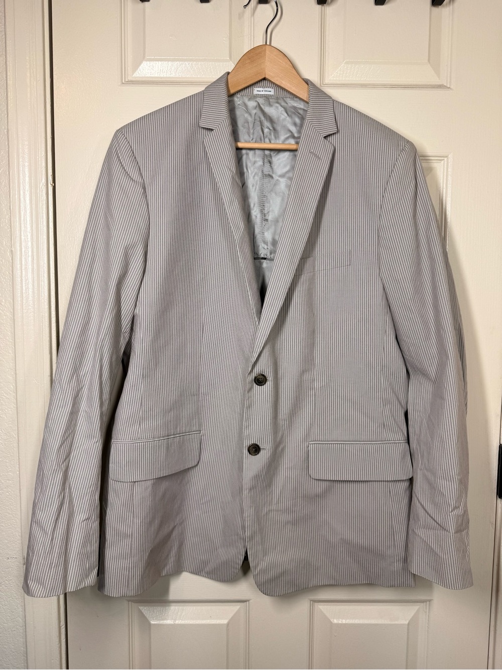 Calvin Klein Men's Silver Striped Blazer Large Two Button Sport Coat Suit Jacket